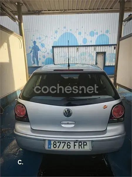 Usado VW Polo 80 CV (58 kW) 2007 Gris / plata Utilitario