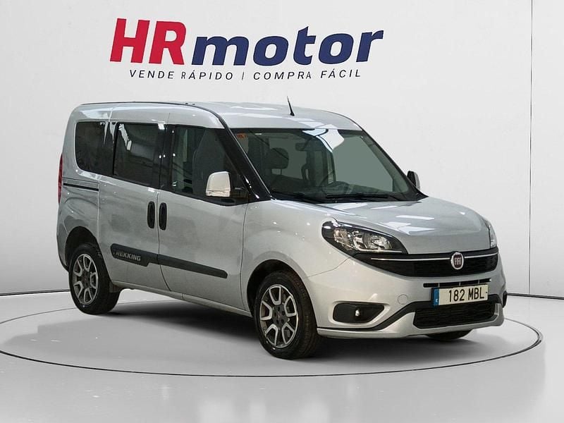 Usado Fiat Doblò Trekking 120 CV (88 kW) 2022 Monovolumen