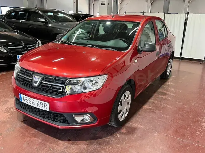 Usado Dacia Logan Ambiance 90 CV (66 kW) 2018 Granate Berlina