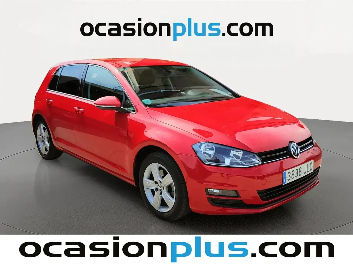 Usado VW Golf VII Advance 125 CV (91 kW) 2016 Rojo Utilitario