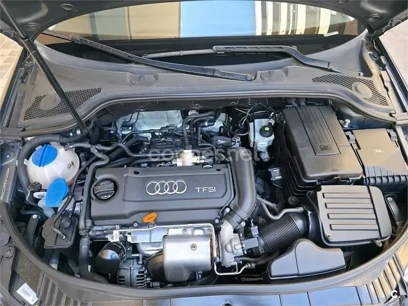 Usado Audi A3 Attraction 125 CV (91 kW) 2012 Gris / plata Utilitario