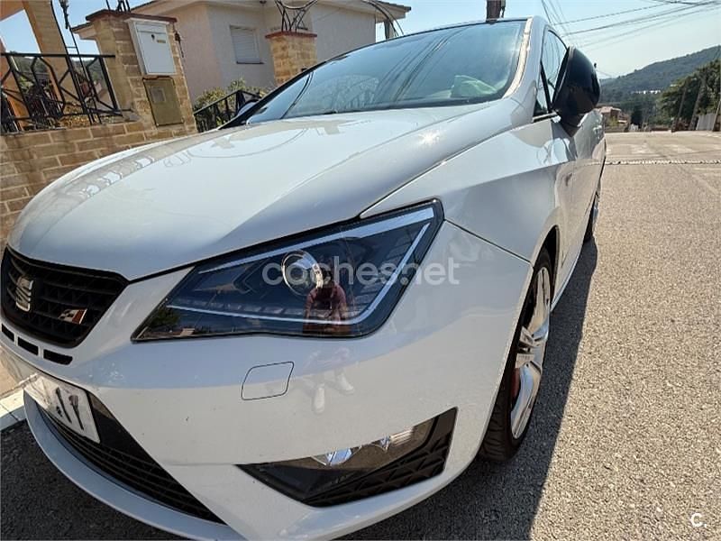 Blanco Usado 2013 Cupra Ibiza Berlina | 9200 € (Precio justo) - Imagen 1/4