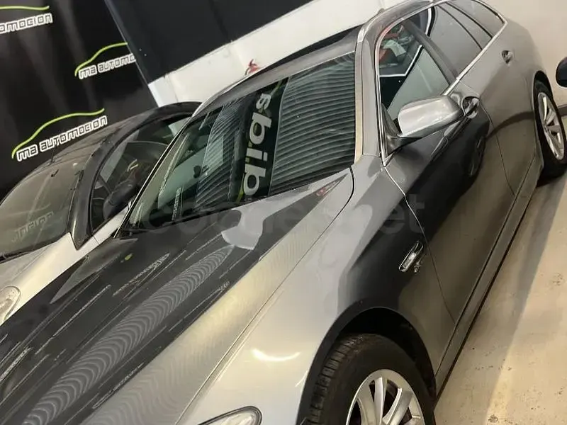 Usado BMW 525 Comfort Edition 218 CV (160 kW) 2011 Gris / plata Familiar