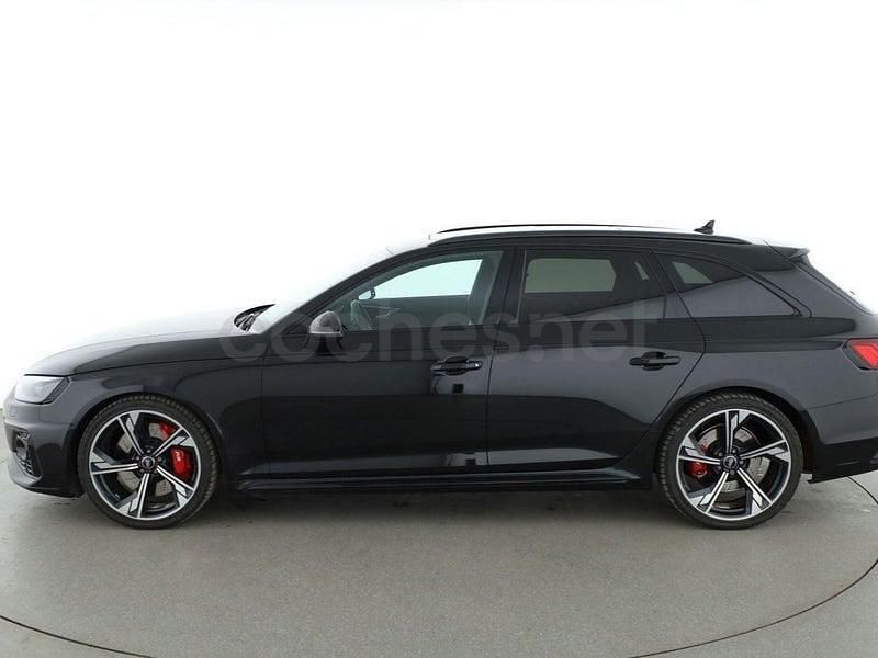 Usado Audi RS4 450 CV (330 kW) 2020 Negro Familiar