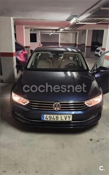 Azul Usado 2017 VW Passat Edition Berlina | 9500 € (Buen precio) - Imagen 1/4