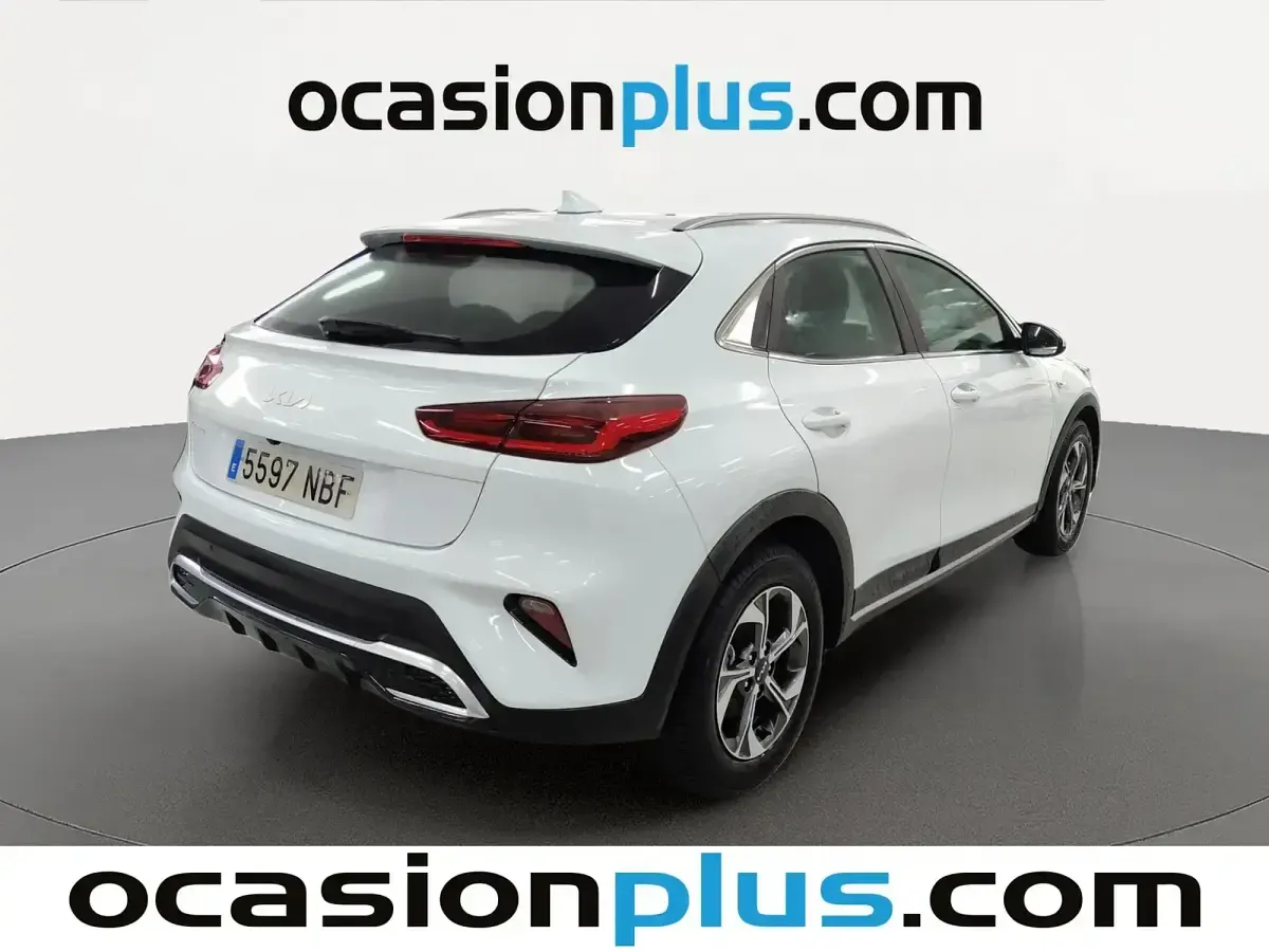Usado Kia XCeed 100 CV (73 kW) 2025 Blanco SUV