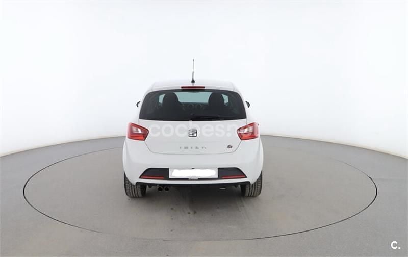 Usado Seat Ibiza Crono 110 CV (80 kW) 2017 Blanco Berlina