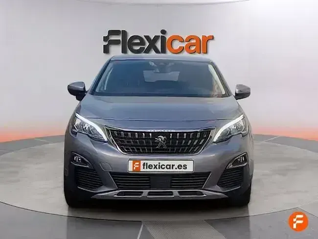 Usado Peugeot 3008 Allure 130 CV (95 kW) 2019 Gris SUV