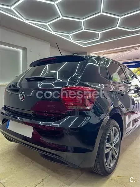 Usado VW Polo United 95 CV (69 kW) 2020 Negro Utilitario