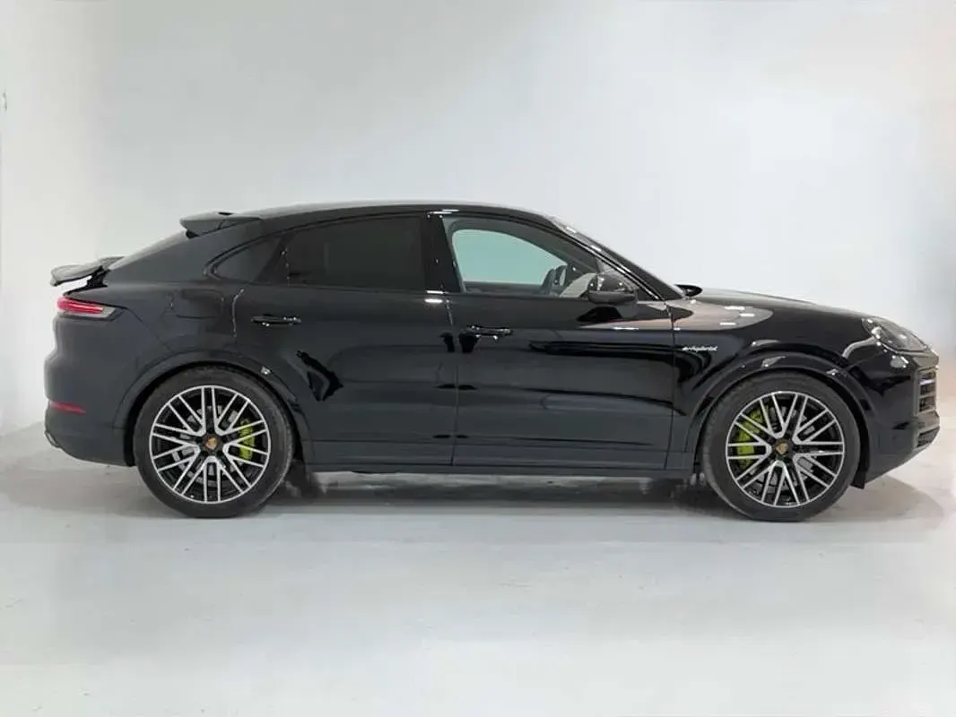 Usado Porsche Cayenne 519 CV (381 kW) 2024 Negro SUV