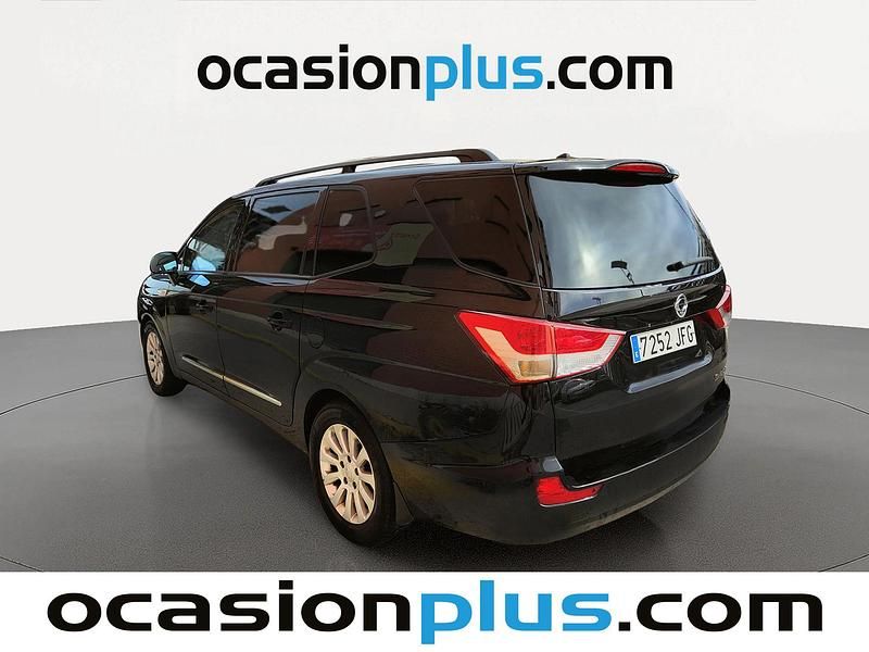 Usado Ssangyong (KGM) Rodius Limited 155 CV (114 kW) 2015 Negro Monovolumen