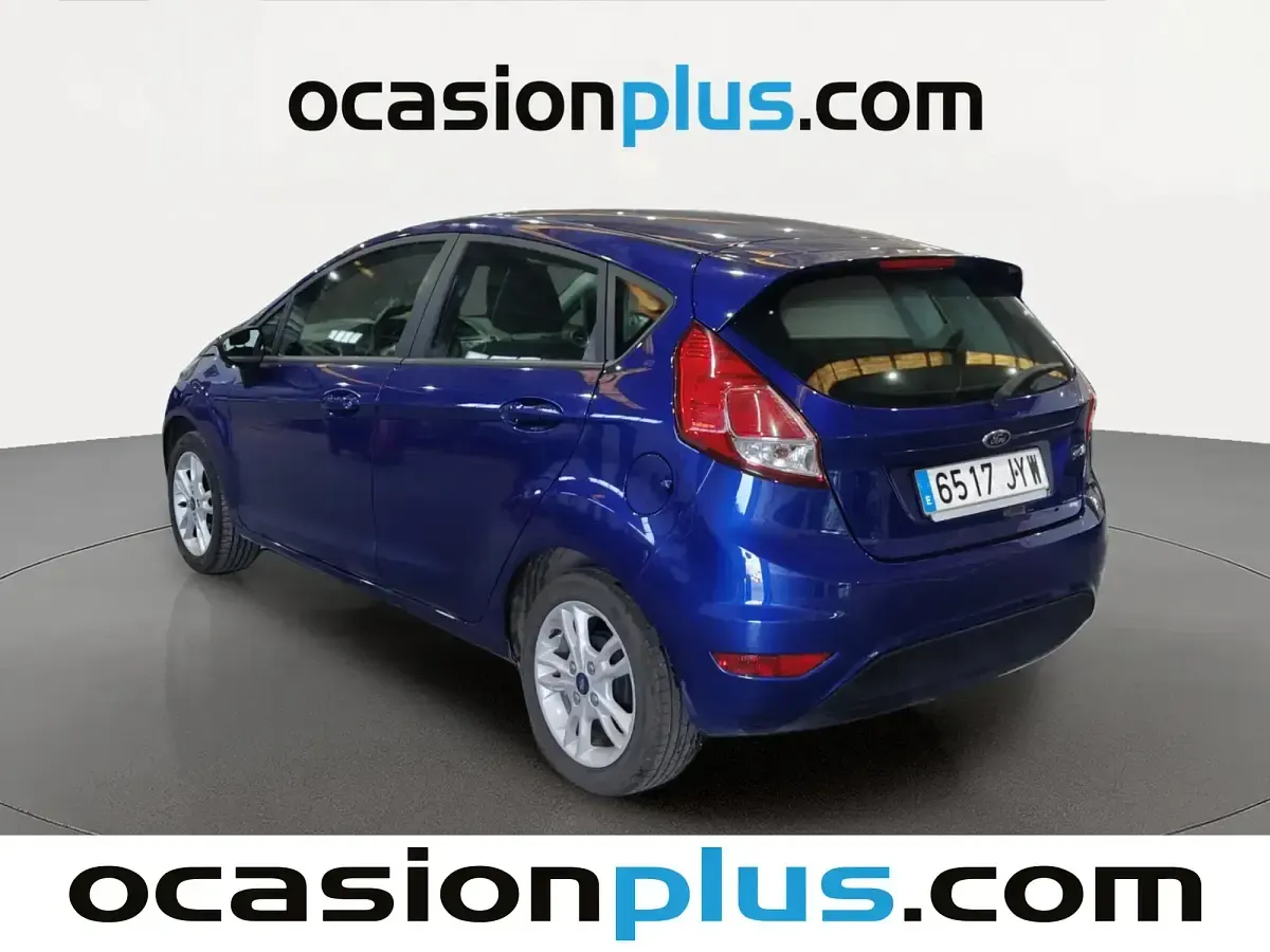 Usado Ford Fiesta Trend 82 CV (60 kW) 2017 Azul Utilitario