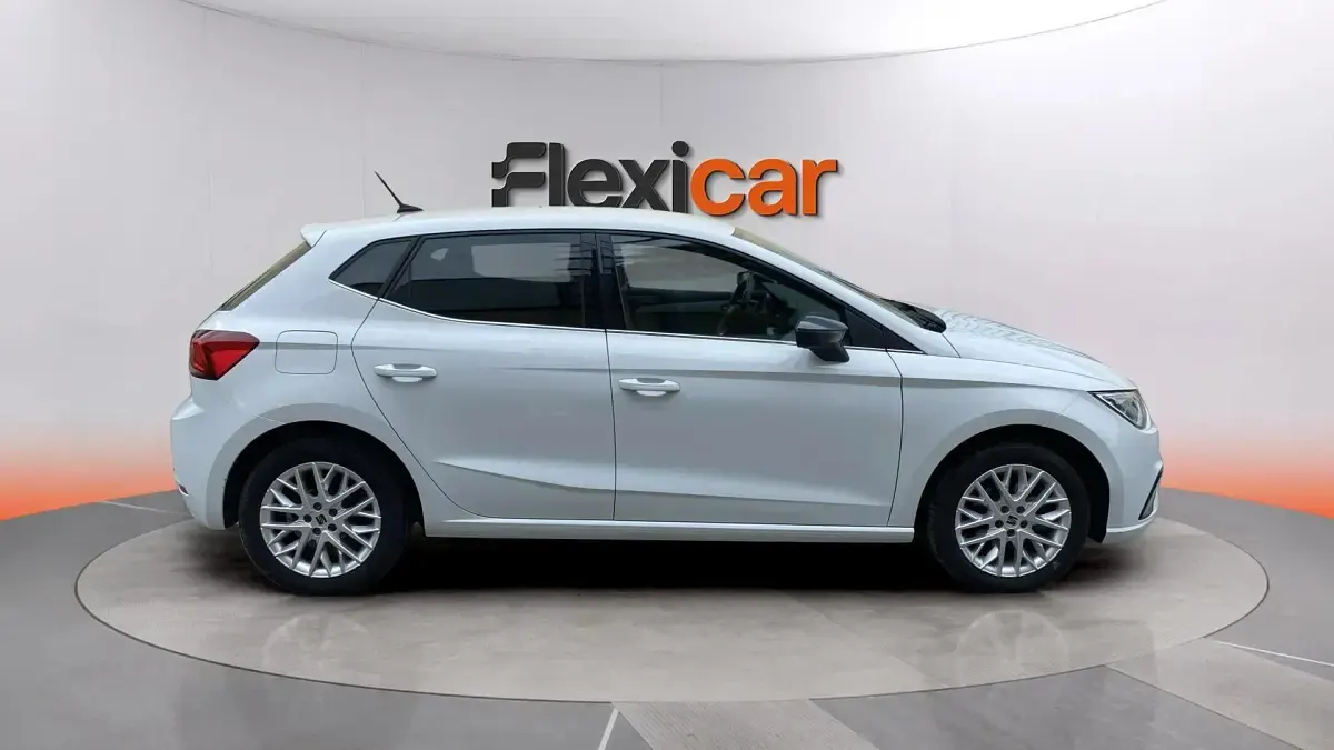 Usado Seat Ibiza XCELLENCE 116 CV (85 kW) 2024 Blanco Utilitario