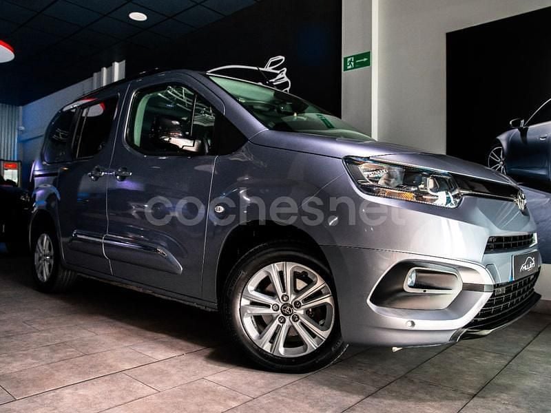 Gris / plata Usado 2023 Toyota Proace Verso Active Familiar | 20.900 € (Buen precio) - Imagen 1/4