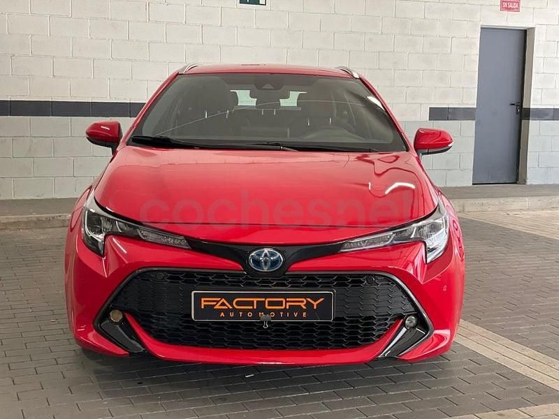 Usado Toyota Corolla Business Edition 122 CV (89 kW) 2022 Rojo Familiar