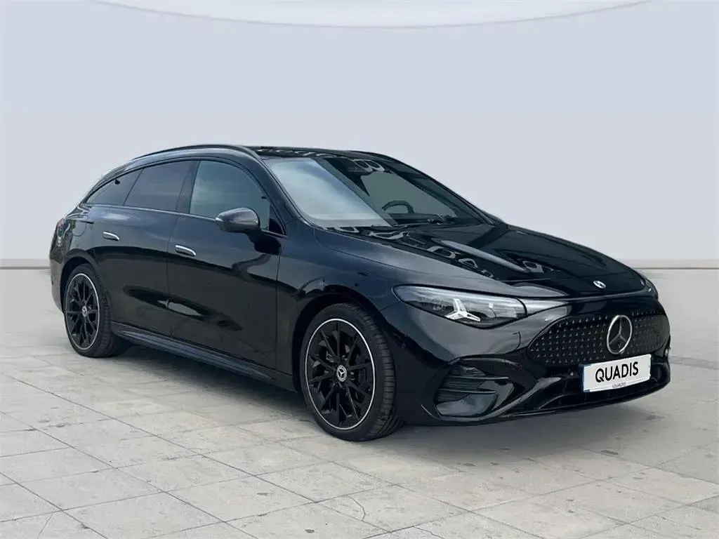 Usado Mercedes CLA 250+ 200 kW (272 CV) 2026 Negro cosmos Berlina