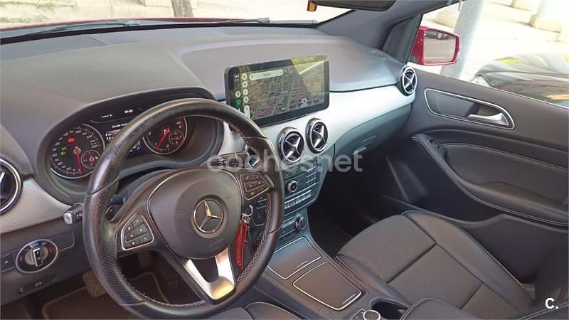 Usado Mercedes B180 109 CV (80 kW) 2016 Rojo Monovolumen