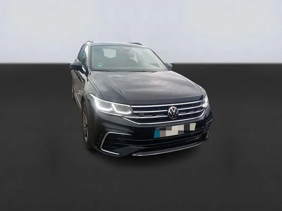 Usado VW Tiguan R-line 150 CV (110 kW) 2022 Negro SUV
