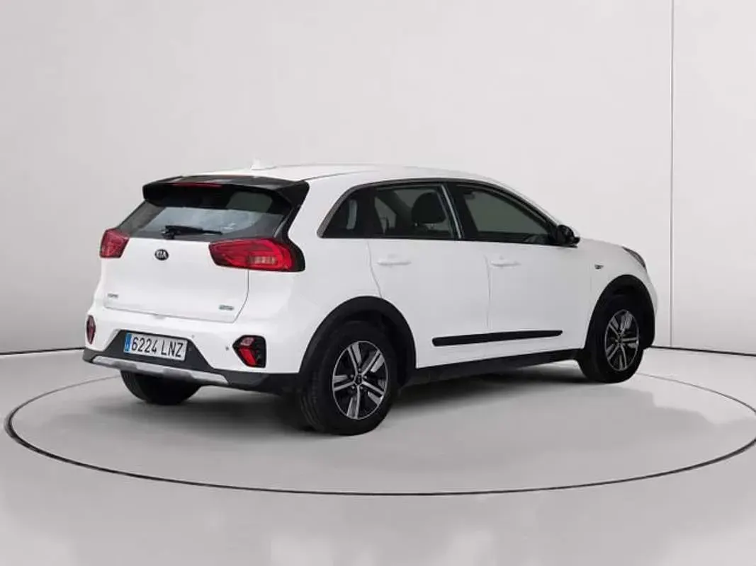 Usado Kia Niro 141 CV (103 kW) 2021 Blanco SUV