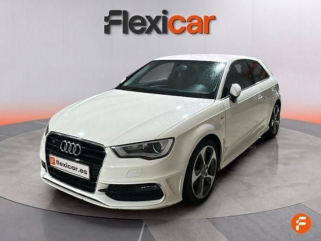 Usado Audi A3 Ambition 125 CV (91 kW) 2015 Blanco Utilitario