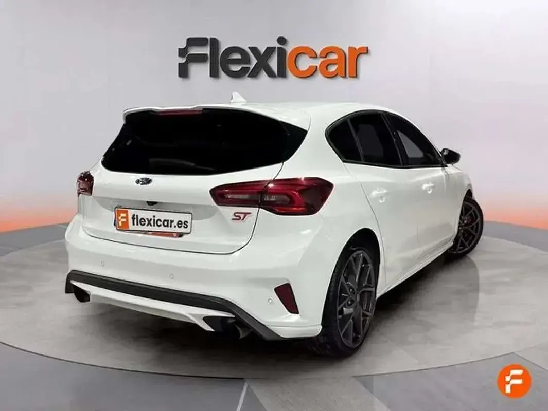 Usado Ford Focus ST 280 CV (205 kW) 2025 Blanco Utilitario