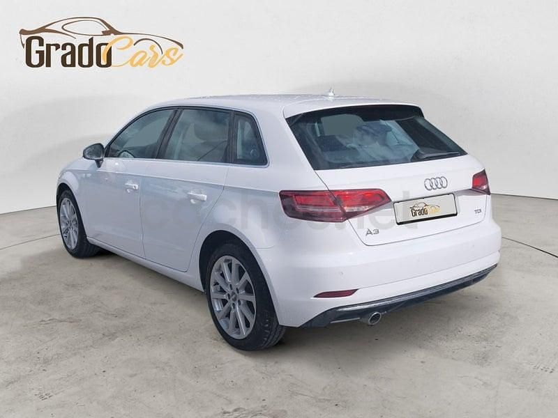 Usado Audi A3 116 CV (85 kW) 2017 Blanco Berlina