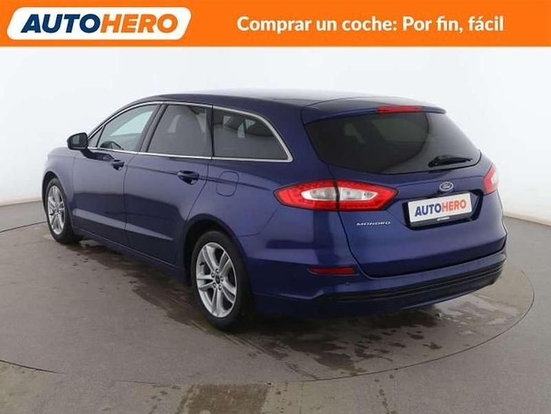 Usado Ford Mondeo Titanium 160 CV (117 kW) 2018 Azul Berlina