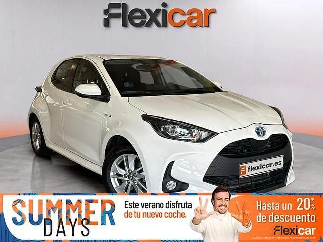 Blanco Usado 2021 Toyota Yaris Hybrid Edition Berlina | 17.990 € (Precio justo) - Imagen 1/4