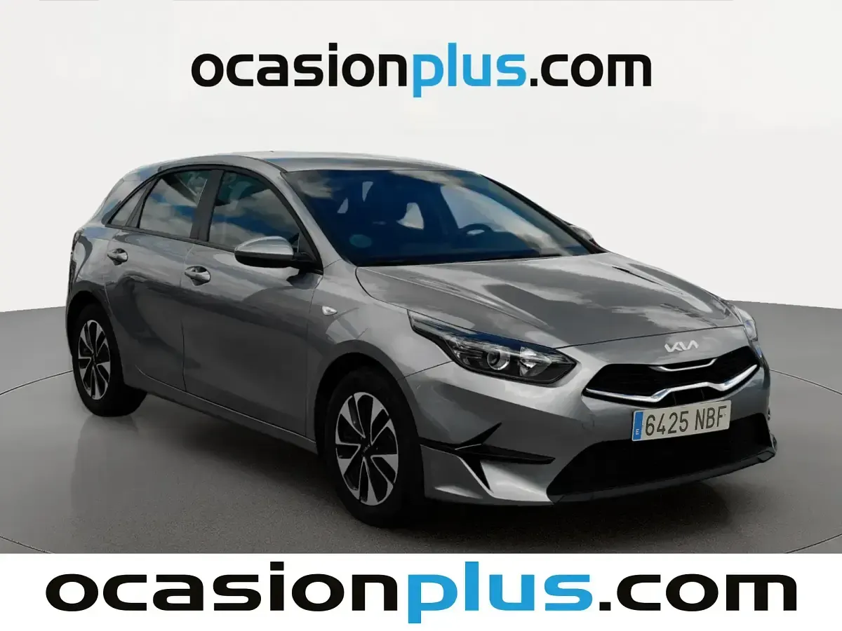 Usado Kia Ceed 100 CV (73 kW) 2025 Gris Utilitario