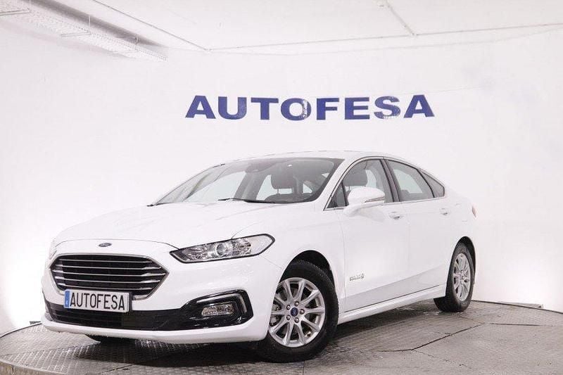 Usado Ford Mondeo Titanium 187 CV (137 kW) 2019 Blanco Berlina
