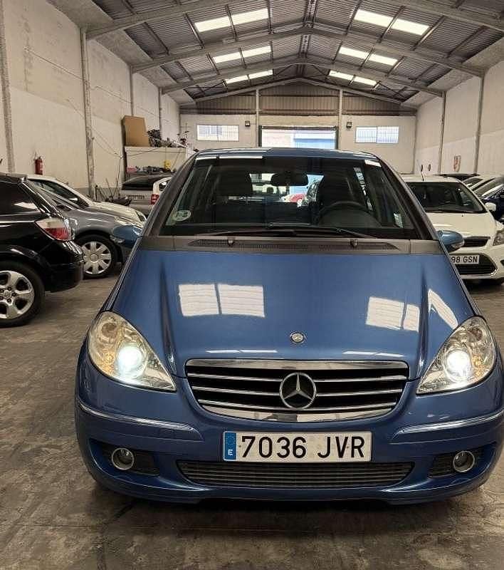 Azul Usado 2008 Mercedes A180 Utilitario | 4950 € (Buen precio) - Imagen 1/4