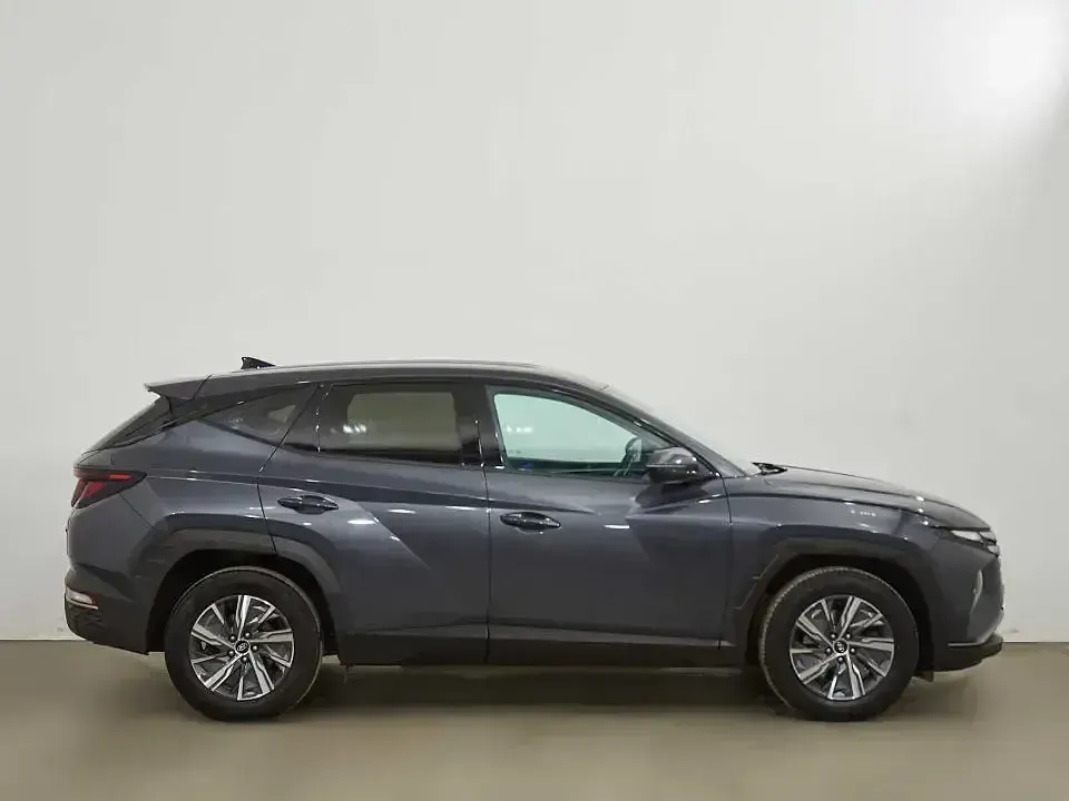 Begagnad Hyundai Tucson 150 HK (110 kW) 2021 Grå SUV