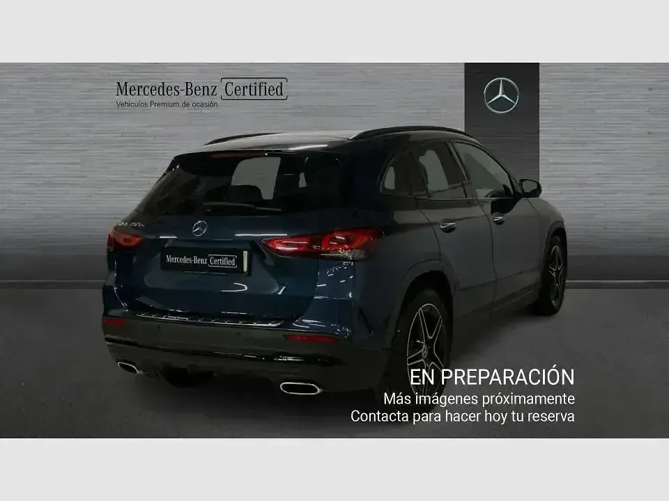 Usado Mercedes GLA200 AMG line 150 CV (110 kW) 2022 Azul SUV
