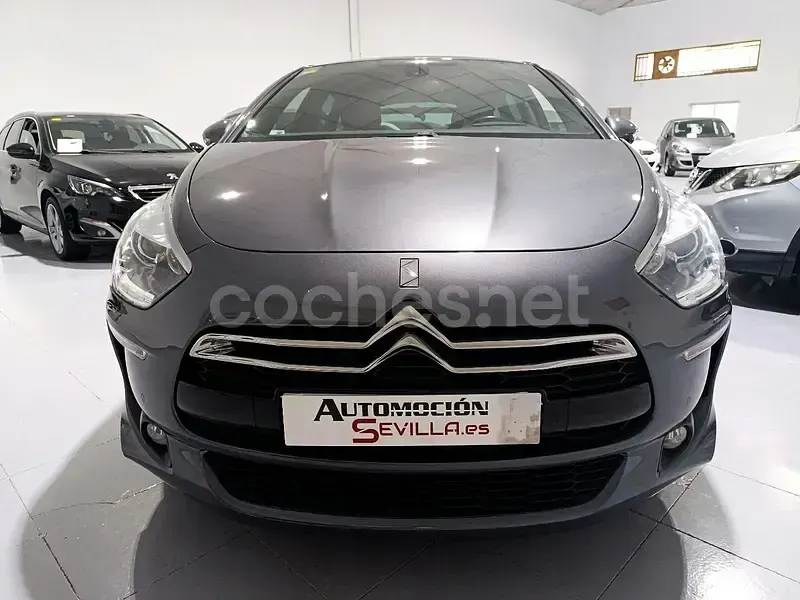 Usado Citroën DS5 114 CV (83 kW) 2014 Gris / plata Utilitario