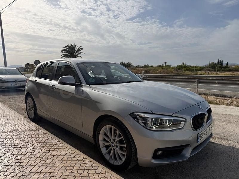 Usado BMW 118 150 CV (110 kW) 2016 Gris / plata Utilitario