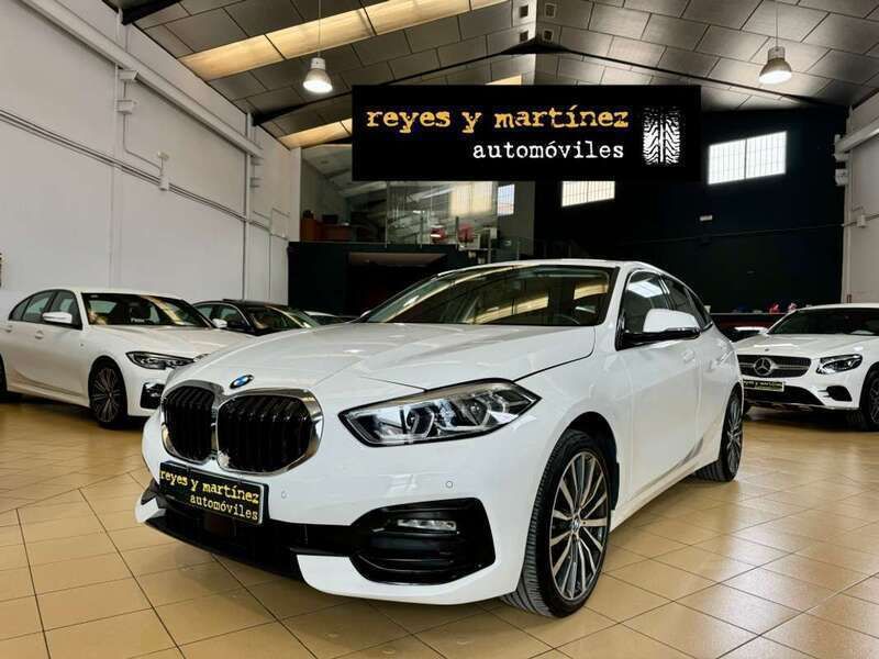 Blanco Usado 2021 BMW 116 Sport Line Utilitario | 22.999 € (Precio justo) - Imagen 1/4