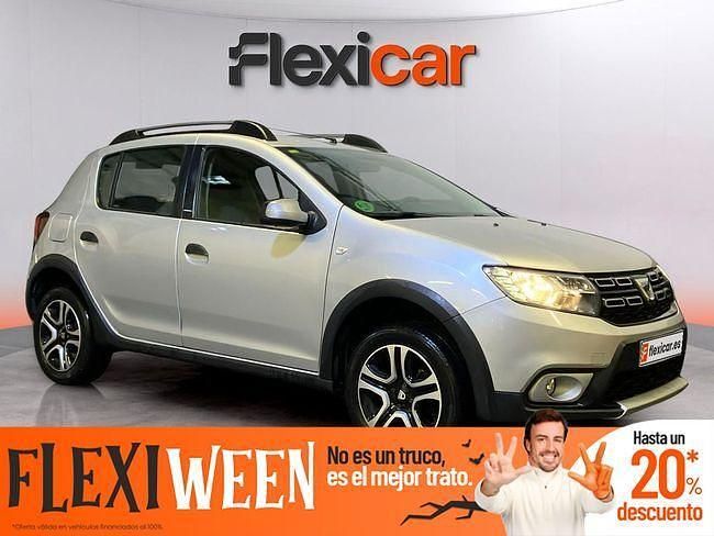 Gris Usado 2018 Dacia Sandero Lauréate Utilitario | 12.290 € (Caro) - Imagen 1/4