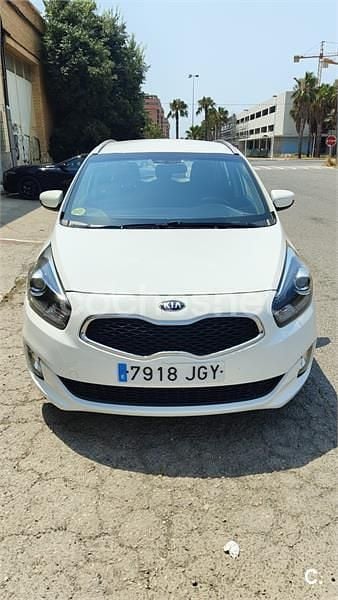 Blanco Usado 2015 Kia Carens Monovolumen | 5990 € (Buen precio) - Imagen 1/4