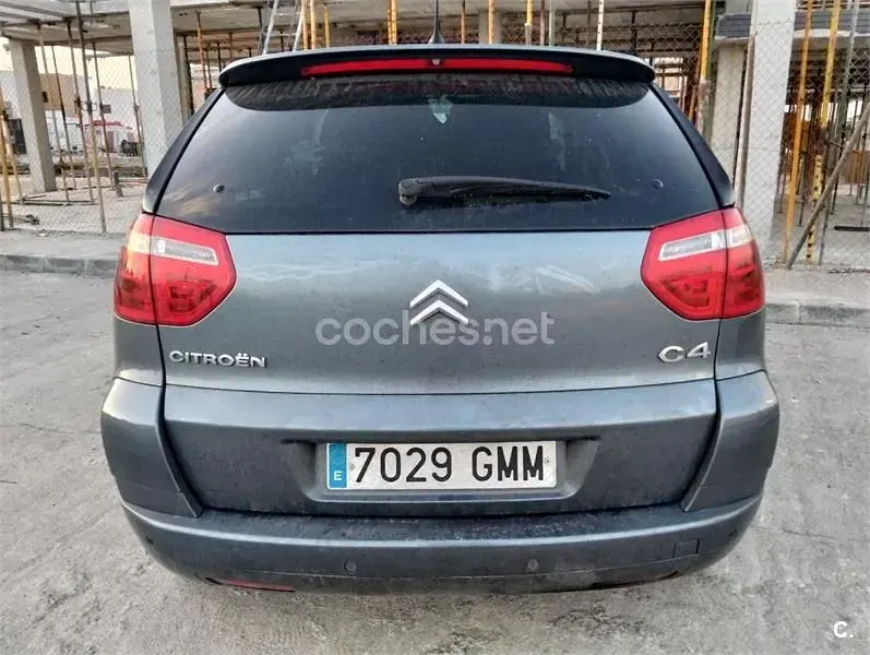 Usado Citroën C4 Picasso Exclusive 110 CV (80 kW) 2009 Gris / plata Monovolumen