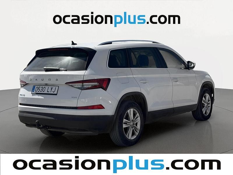 Usado Skoda Kodiaq Ambition 150 CV (110 kW) 2022 Blanco SUV