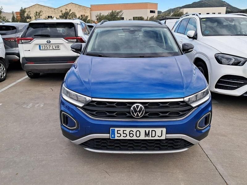 Usado VW T-Roc Life 150 CV (110 kW) 2023 Azul SUV