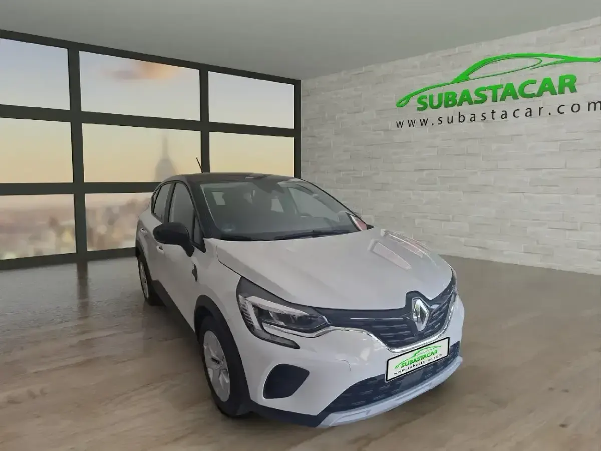 Usado Renault Captur 90 CV (66 kW) 2023 Blanco SUV