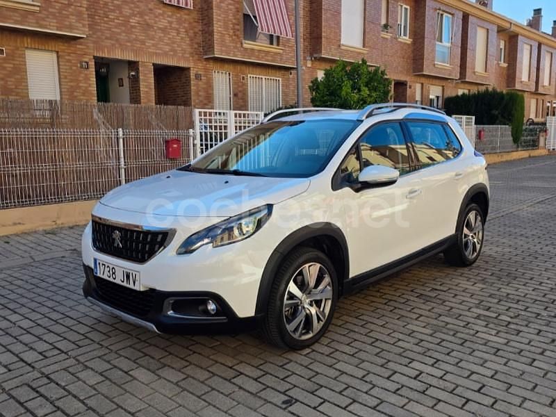 Usado Peugeot 2008 Allure 110 CV (80 kW) 2017 Blanco SUV