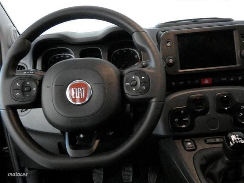 Usado Fiat Panda Cross Cross 70 CV (51 kW) 2024 Negro Utilitario