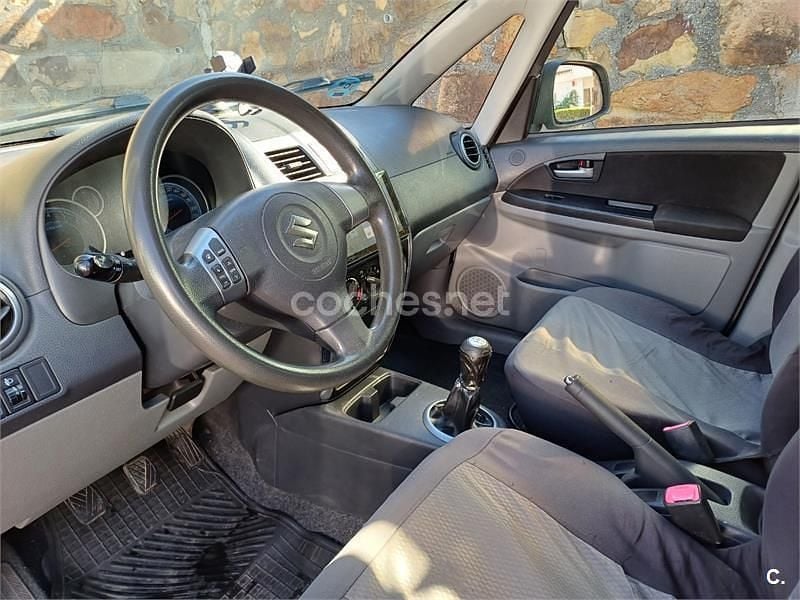 Usado Suzuki SX4 GL 120 CV (88 kW) 2012 Blanco SUV