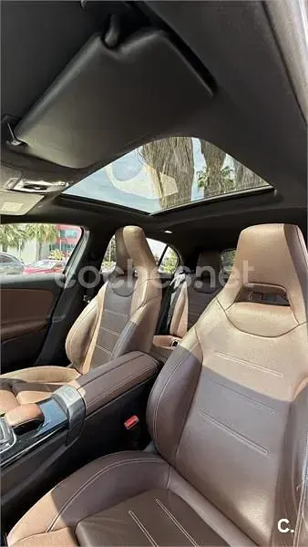 Usado Mercedes A180 109 CV (80 kW) 2018 Gris / plata Berlina