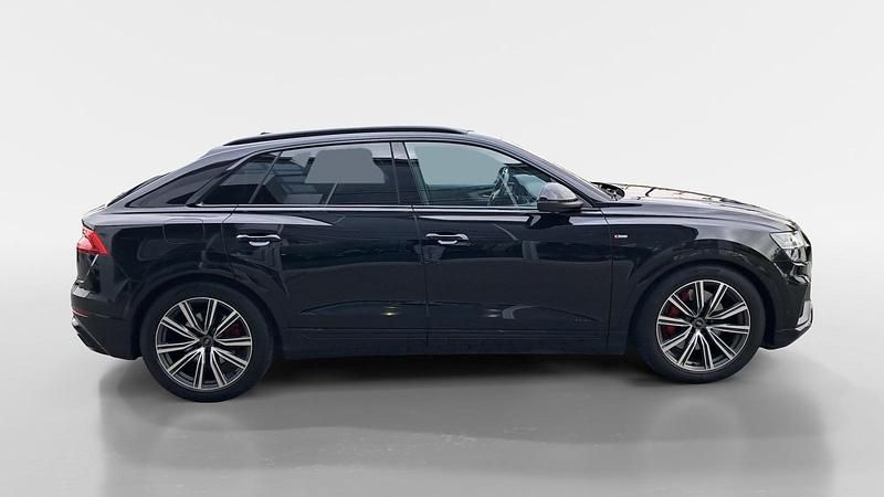 Usado Audi Q8 S-line plus 462 CV (339 kW) 2023 Negro SUV
