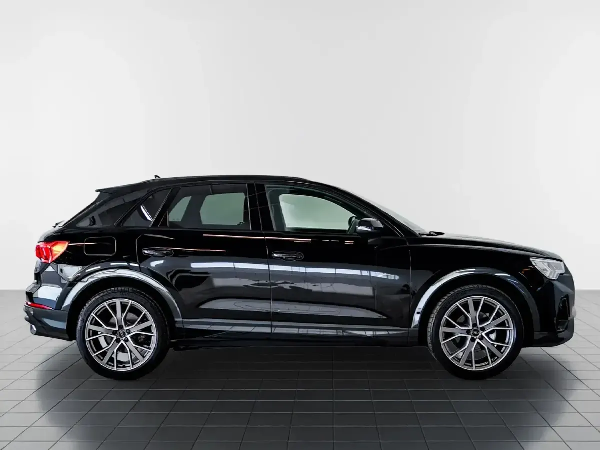 Usado Audi Q3 Premium 150 CV (110 kW) 2024 Negro SUV