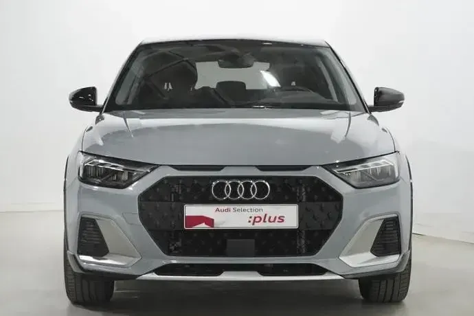 Usado Audi A1 S-Line 150 CV (110 kW) 2022 Plateado SUV