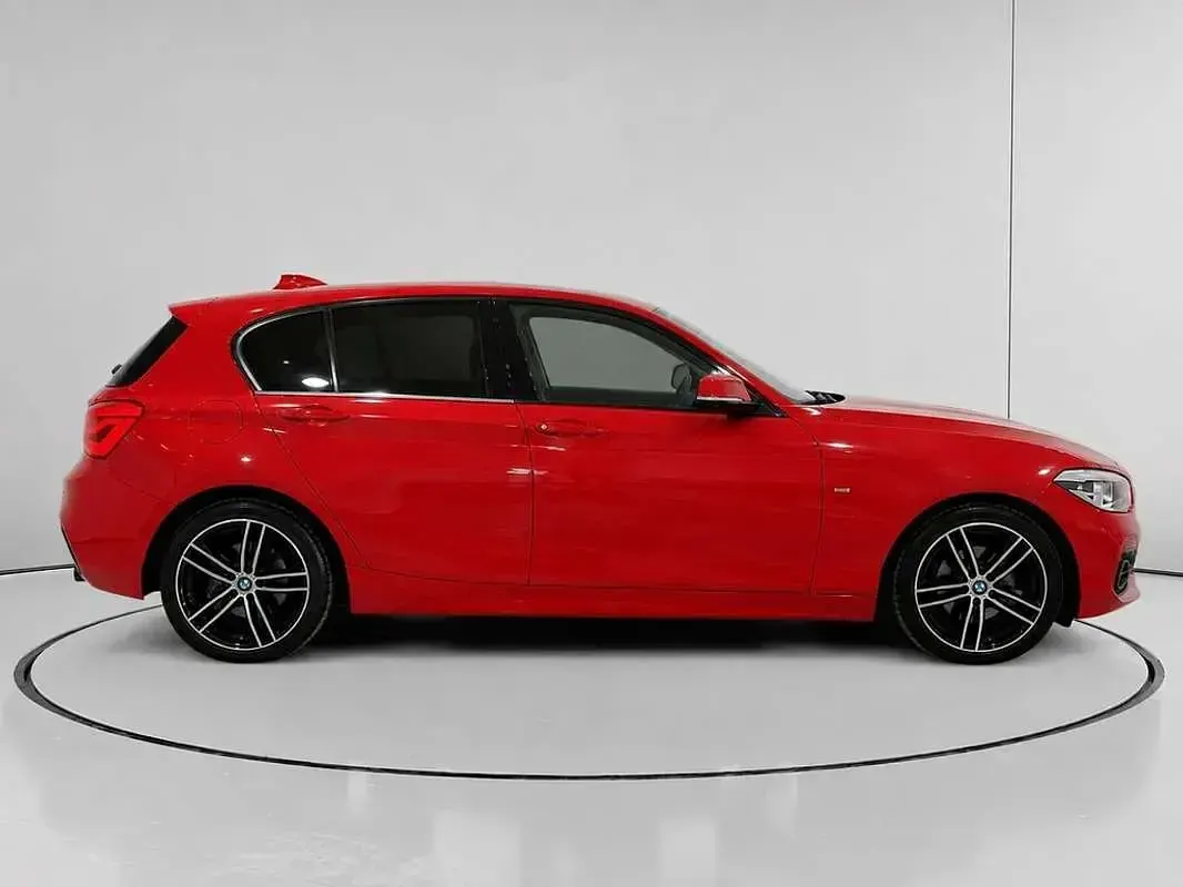 Usado BMW 116 M Sport 116 CV (85 kW) 2019 Rojo Utilitario